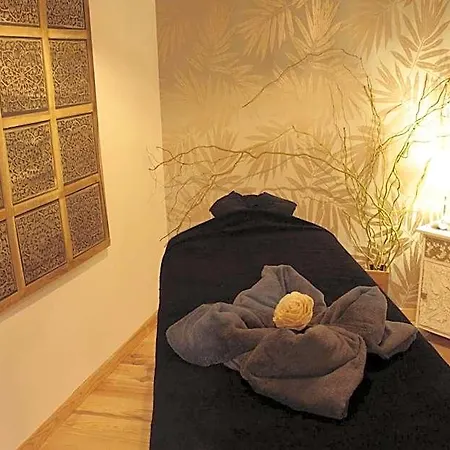 La Grange Du Couvent Bed & Breakfast 4*